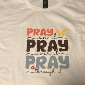 Gildan Kids White Tee with Colorful Graphic